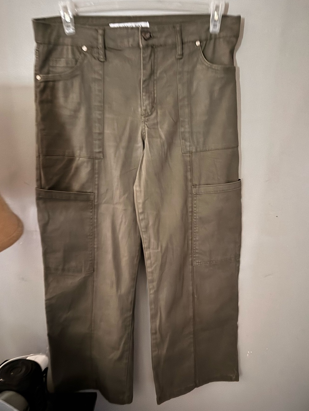 Celebrity Pink Wide Leg Olive Cotton Cargo Pants, Size 13/31